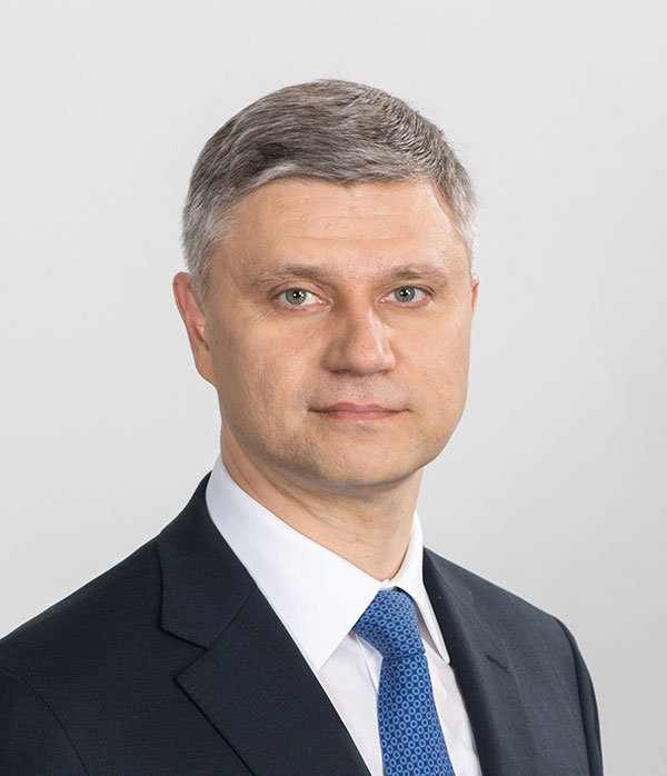 Олег Белозёров